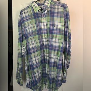 Men’s Large Vineyard Vines “Tucker” shirt